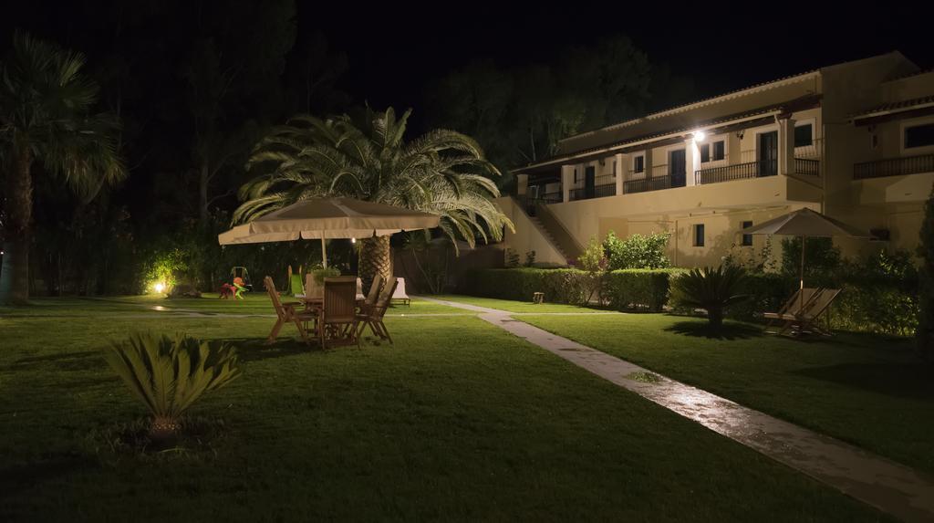 Marini Apartments مورايتيكا المظهر الخارجي الصورة