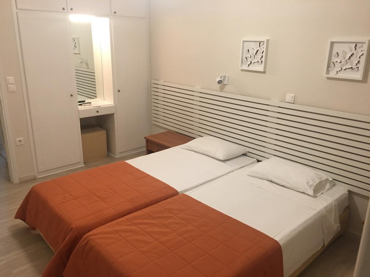 Marini Apartments مورايتيكا المظهر الخارجي الصورة